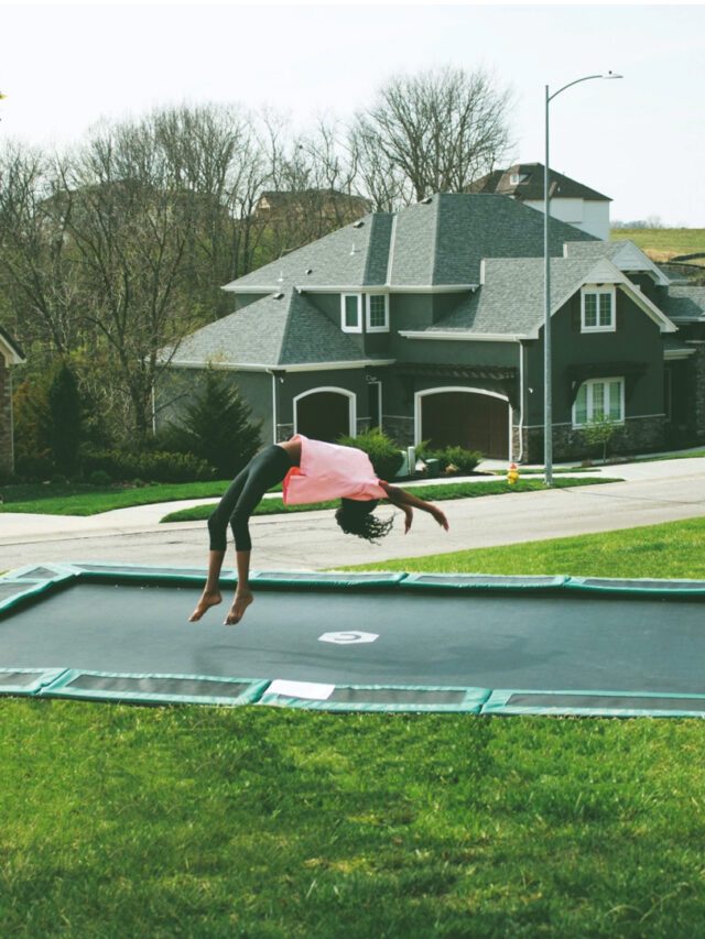 Choosing The Rectangle Trampoline For Your Garden