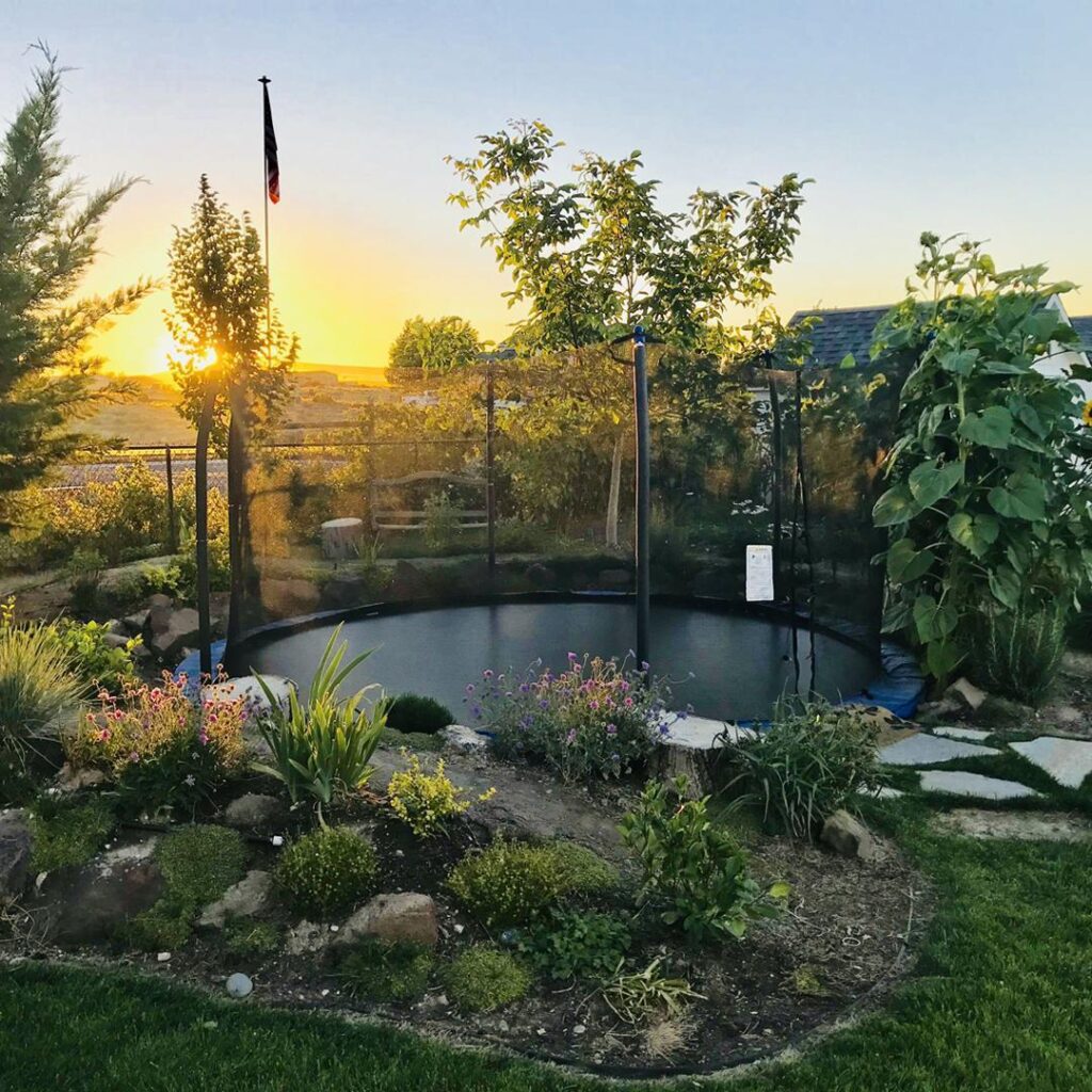 Trampoline - garden design ideas