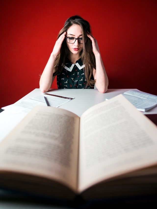 Mind-Bending Psychological Thriller Books That Will Mess With Your Head